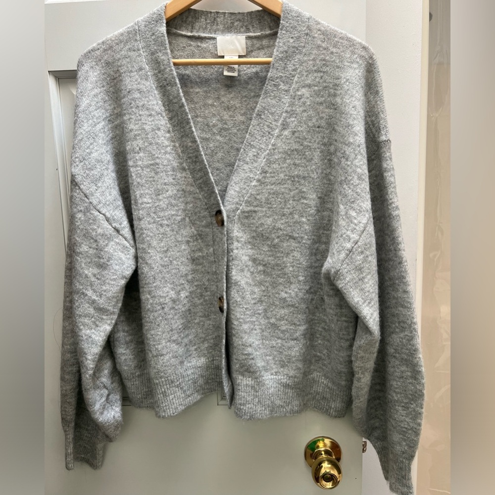 H&M gray cardigan sweater